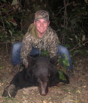 Arkansas hunters harvested 493 black bears in 2021.