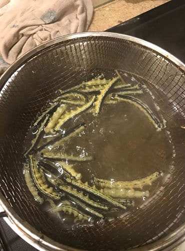 Boiling the catalpa worms