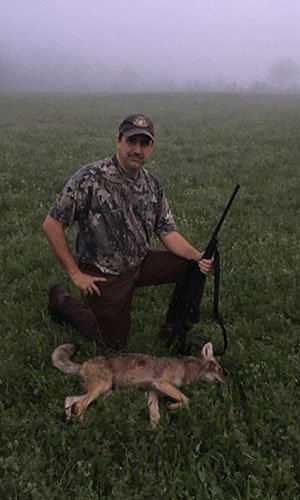 Steve Dunlap coyote hunting
