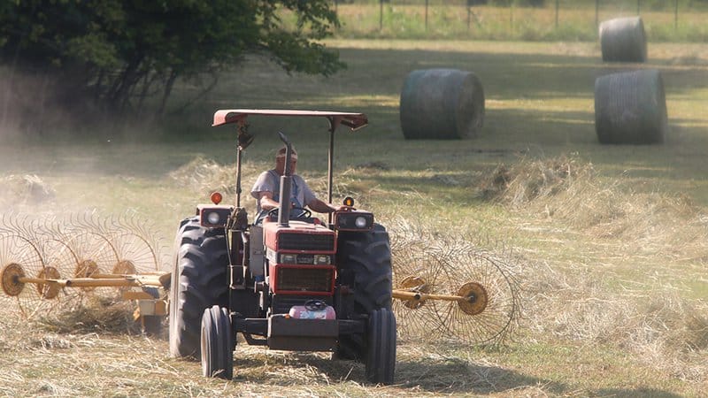 Video: Taking the hardship out of silage bales - New Hayknife hits